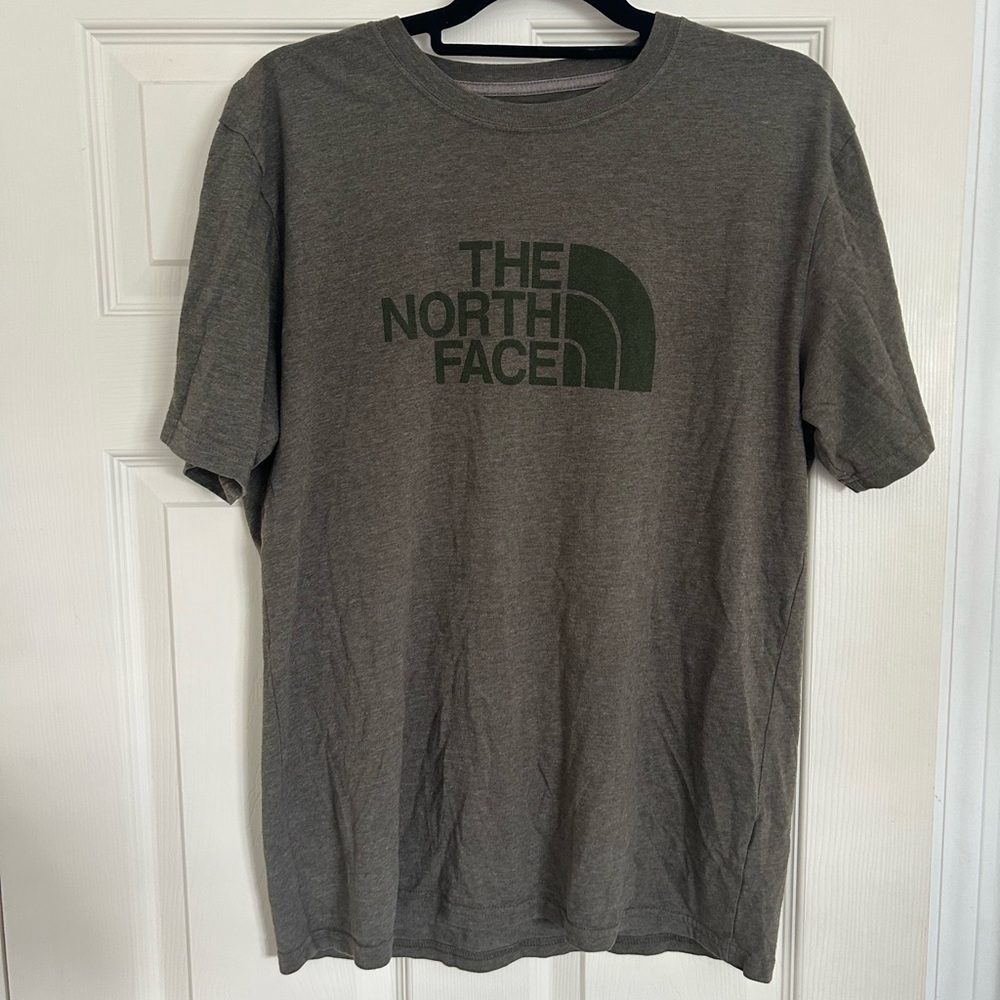 The North Face Gray Green Short Sleeve Tee Casual Comfort Size M